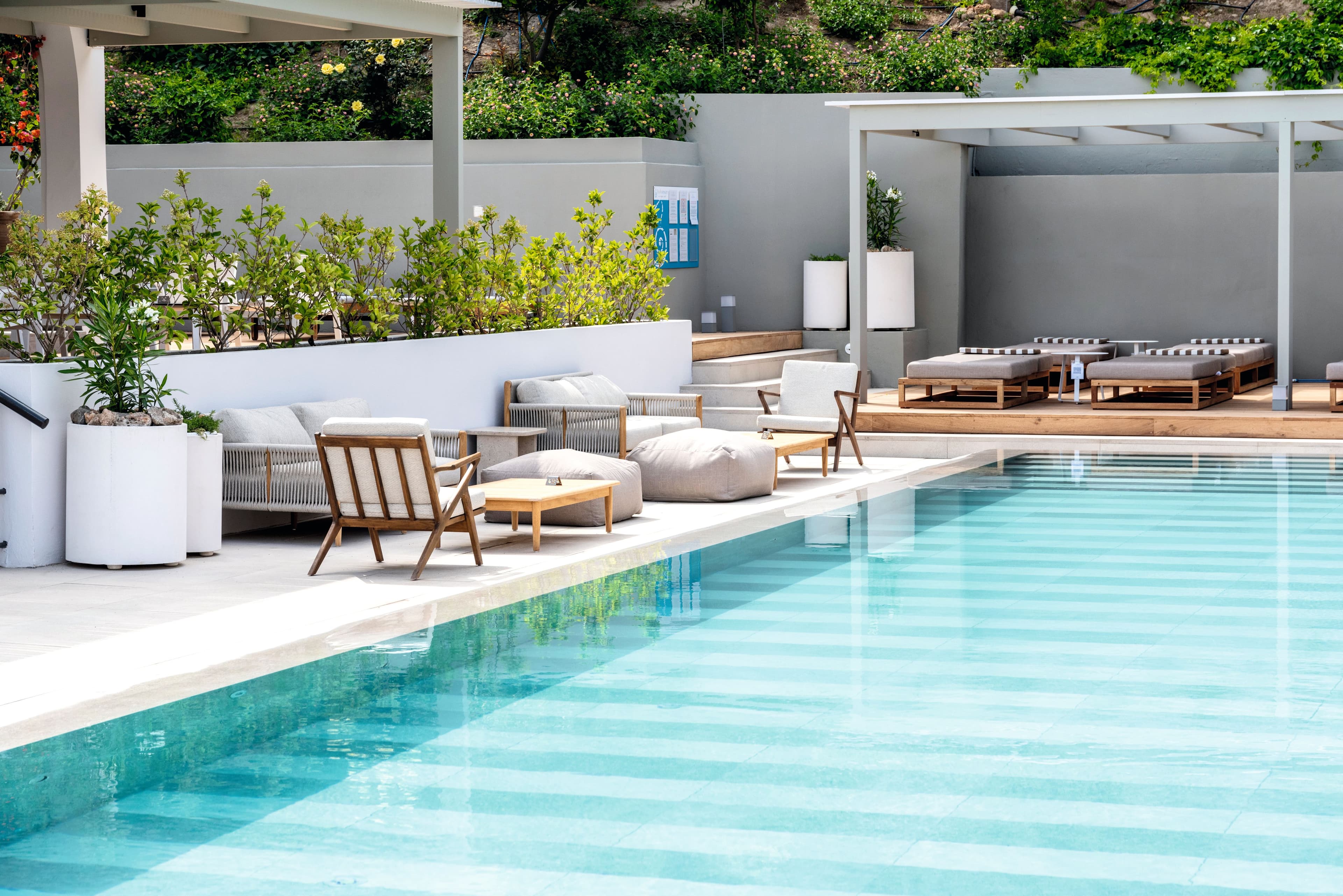 Beach & Pool Service image
